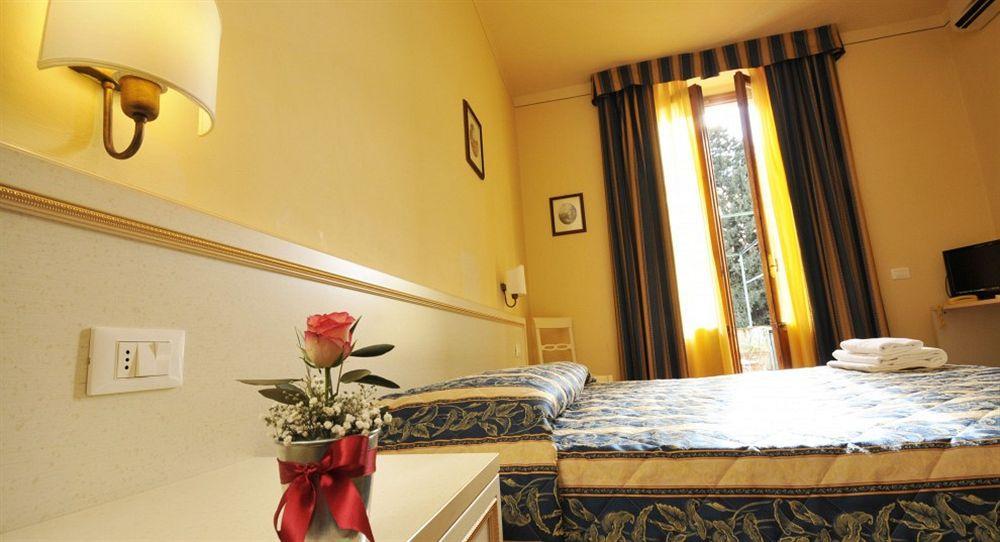 Azzi 3* Florenz