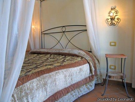 Dimora Altea Bed & Breakfast 3*