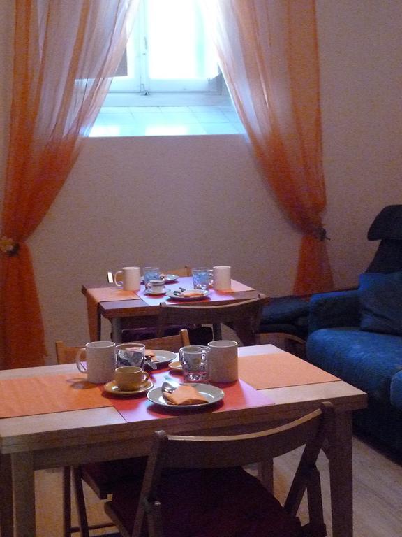 Myroom Statuto Guest house *