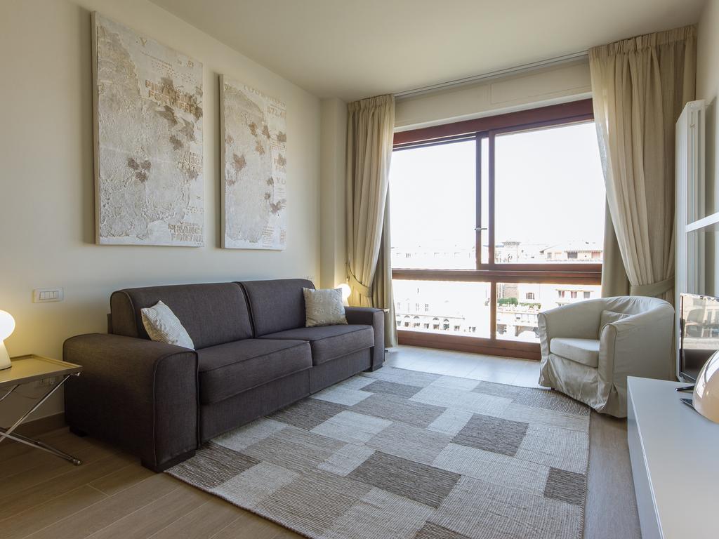 - Ponte Vecchio Exclusive Florence