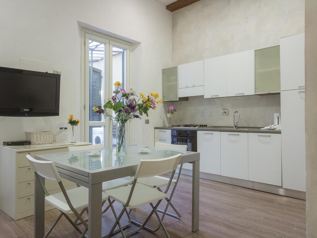 Apartment Piazza Pitti 2 Bedroom *