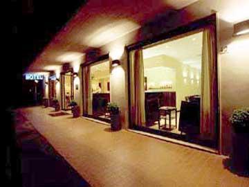 Hotel Airport 4*