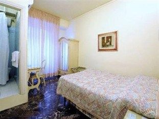 Hotel Careggi 3*