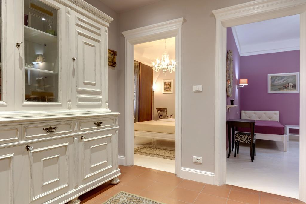 Apartment Florence Apartments Home Feeling *