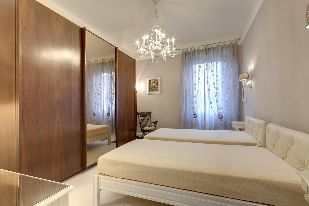 Florence Apartments Home Feeling *