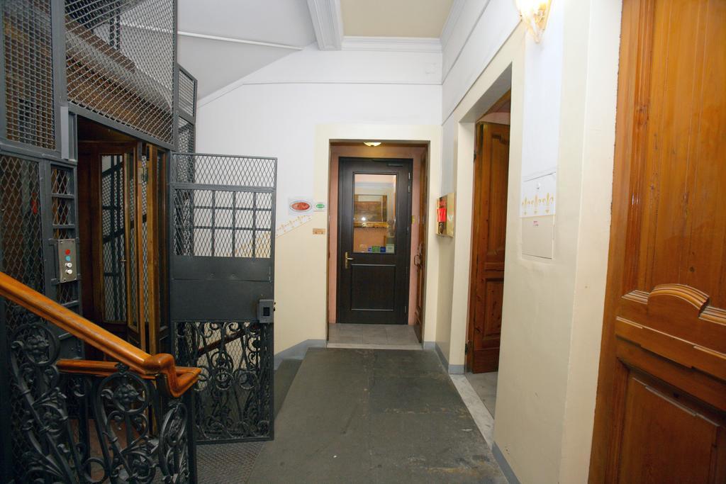 Desiree Hotel