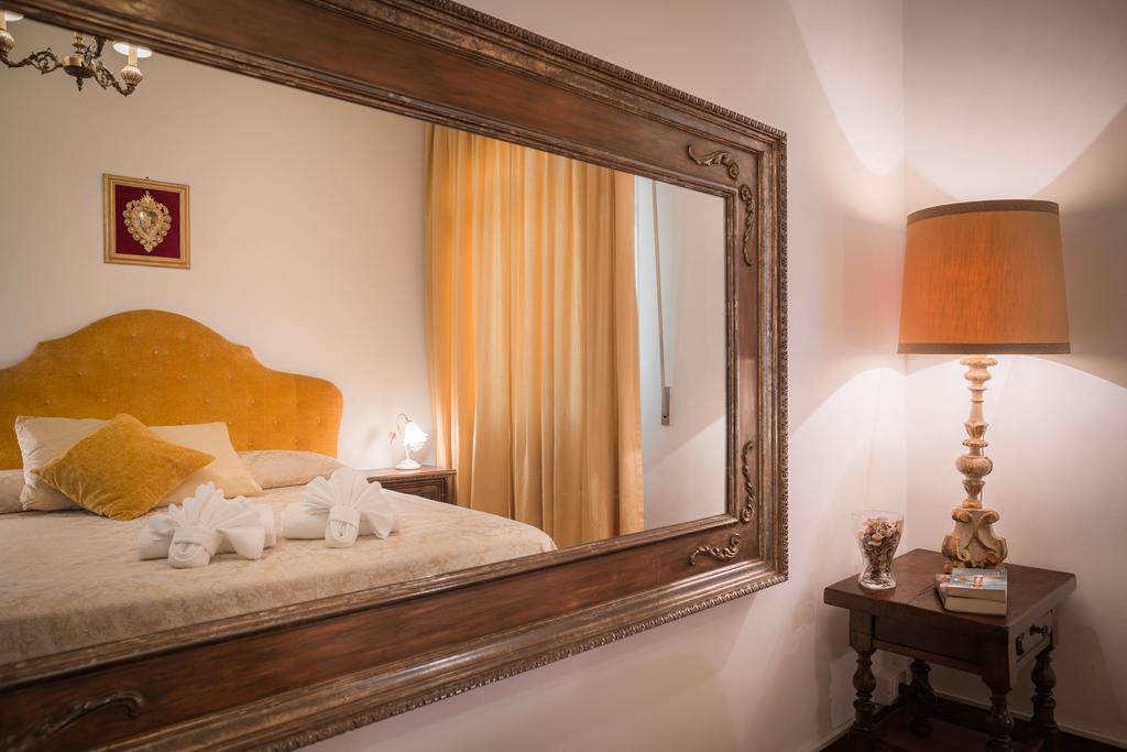 Simple Station Apartment Florenz