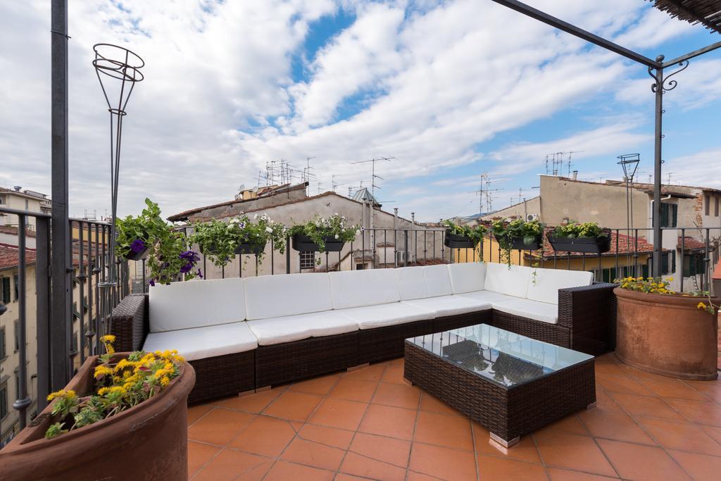 Charming Attic Niche Apartment Florence
