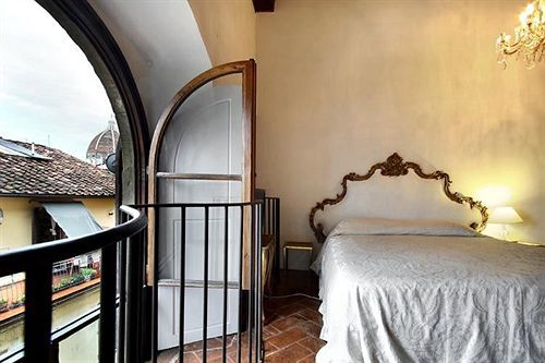 Palazzo Tolomei - Residenza D'epoca 3* Florence