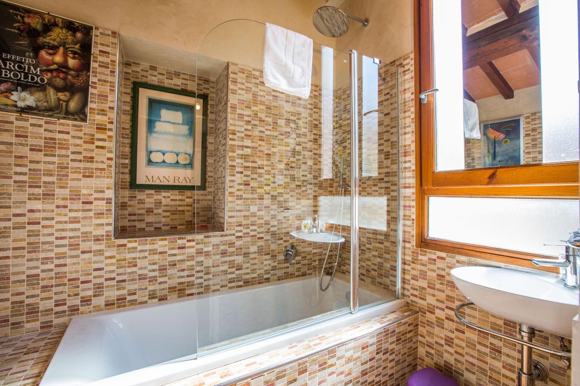 Bohemienne Penthouse Apartment *