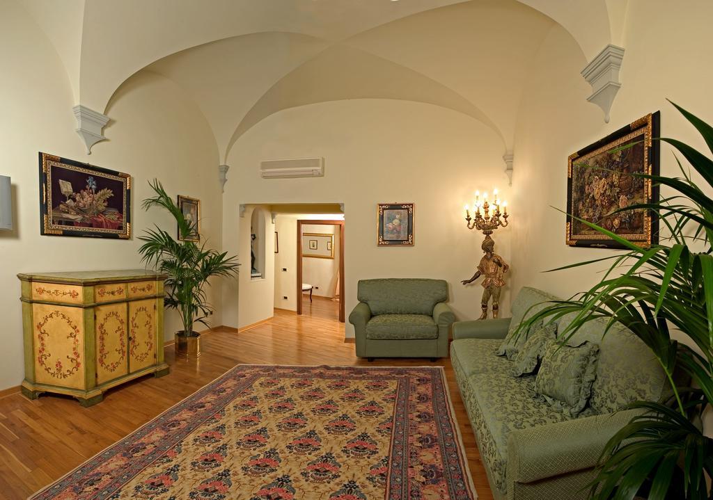 Michelangiolo Penthouse Florence