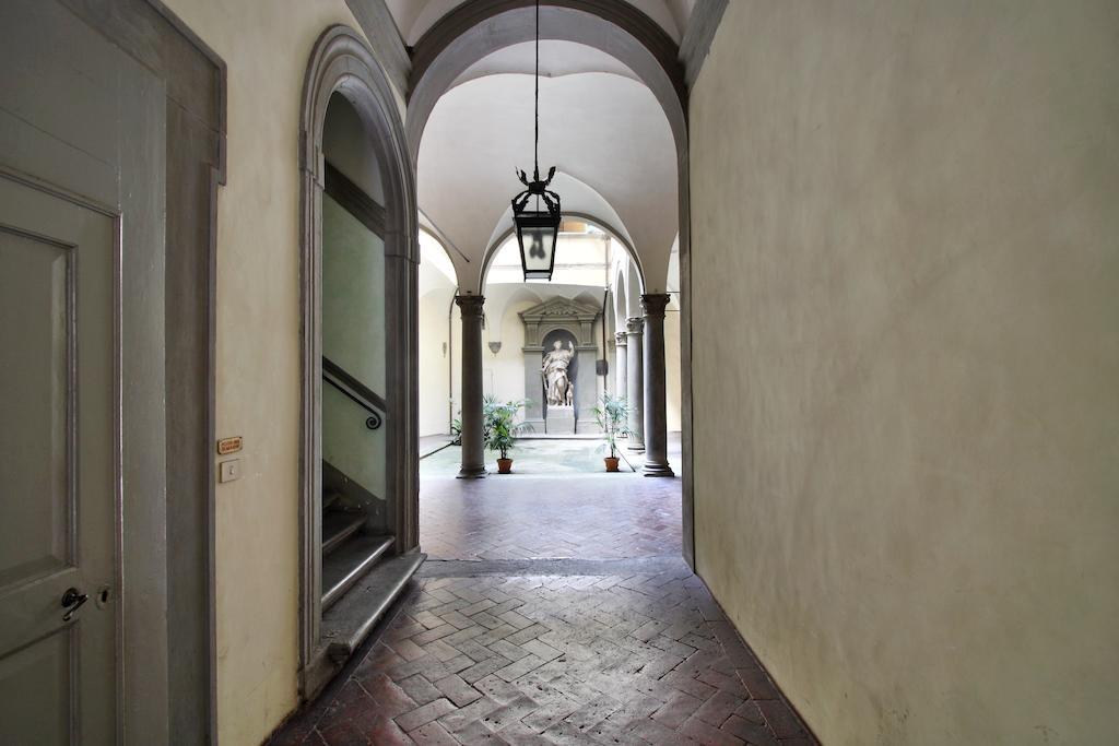 Palazzo Tolomei - Residenza D'epoca Bed & Breakfast 3*