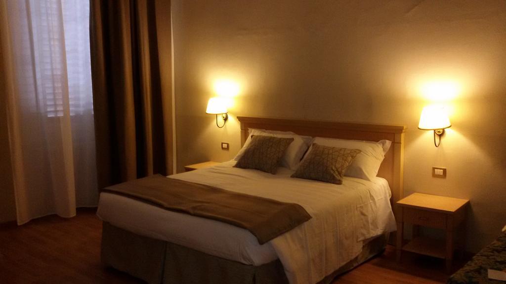 Hotel Hhb 3*