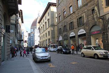 Residenza Maglioni Al Battistero 2*