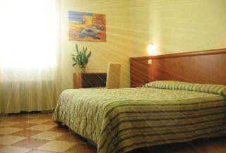 Hotel Real Ristorante E Pizzeria Parking Free !!! 3*