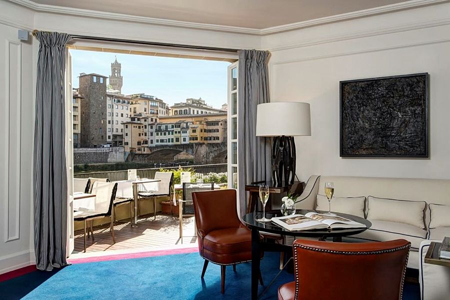 Lungarno Vespucci 50 Hotel Florenz