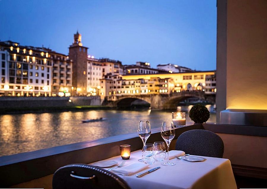 Lungarno Vespucci 50 Hotel Florenz