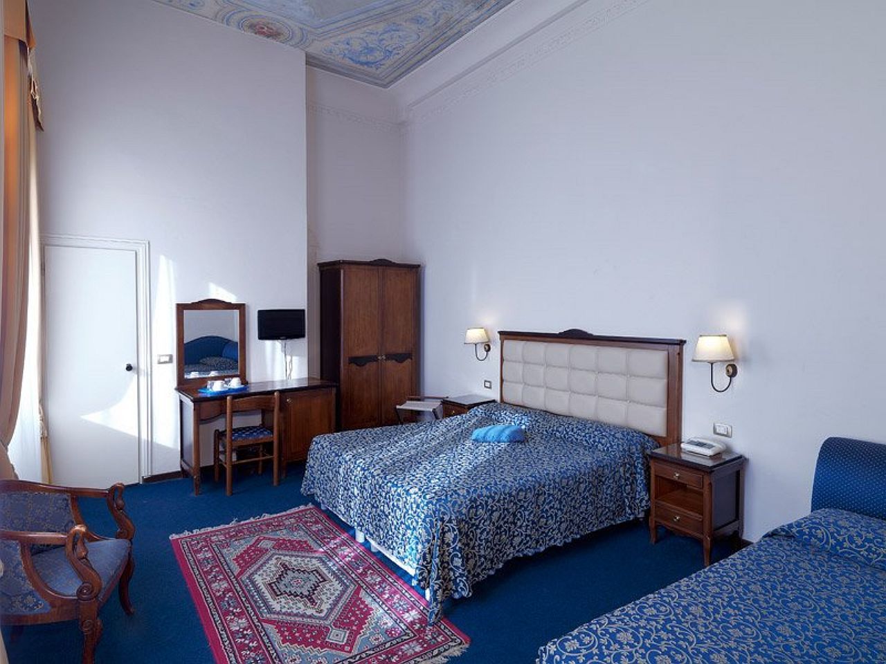 Hotel Hhb 3*