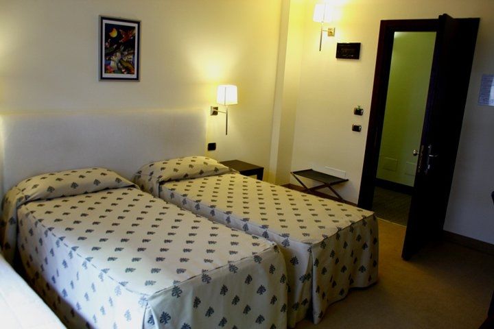 Airport 4* Florence