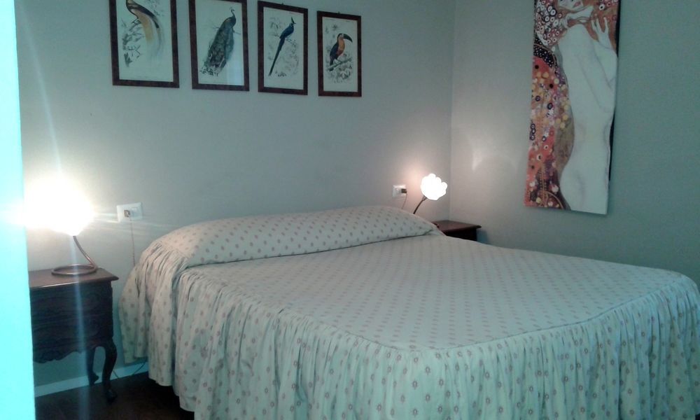Ape Rosa Relais Florence