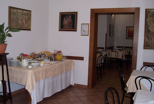Hotel Cordova 2*