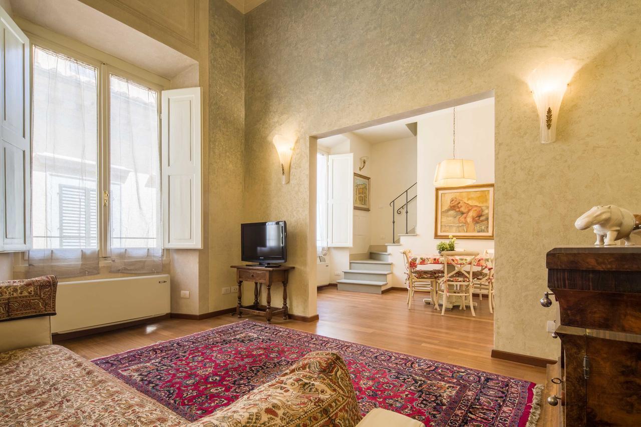 Tornaquinci Palace Florenz