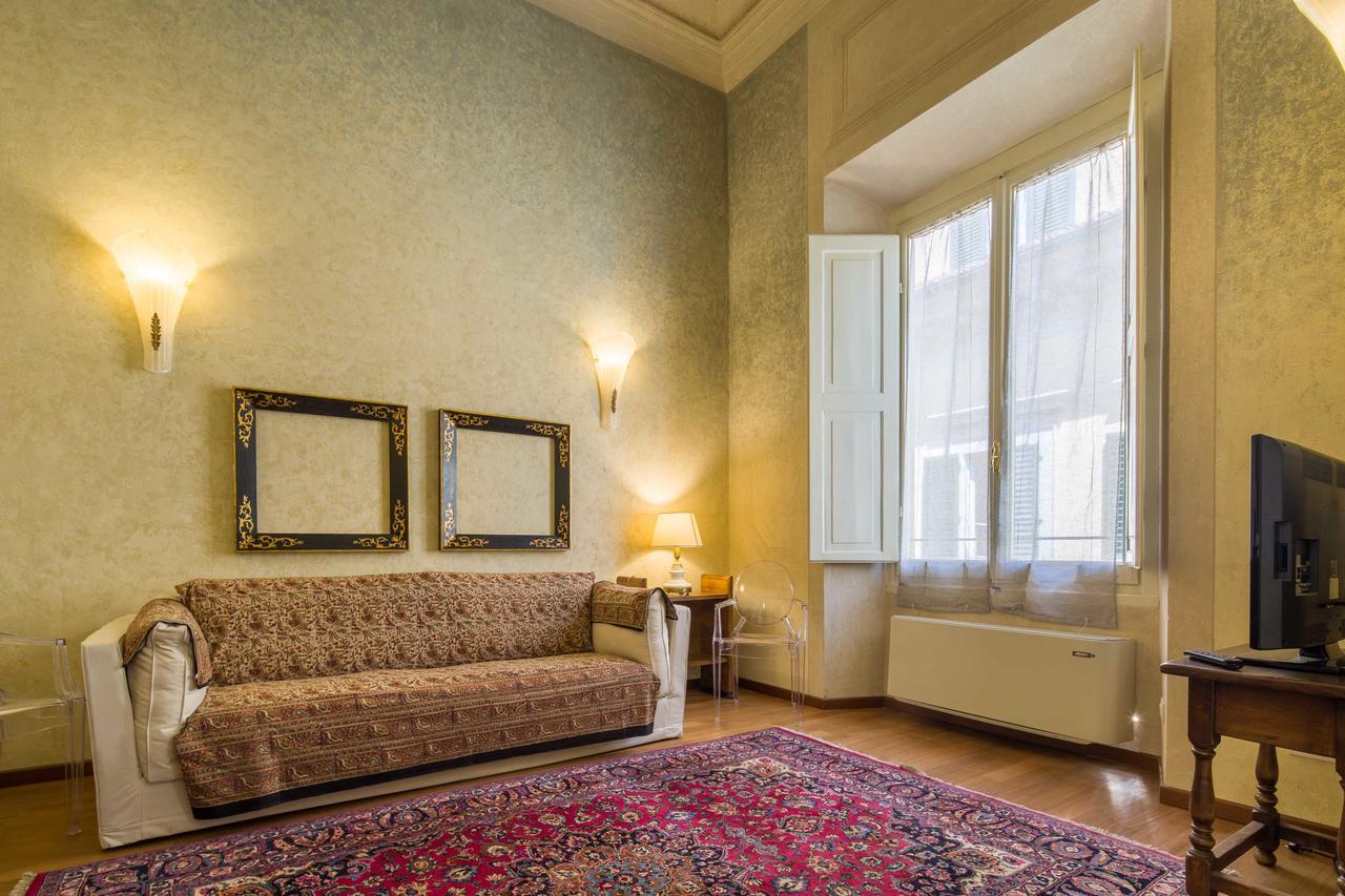 Tornaquinci Palace Florenz
