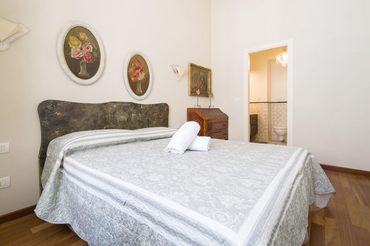 Apartment Tornaquinci Palace