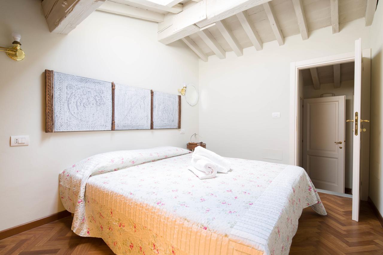 Apartment Tornaquinci Palace