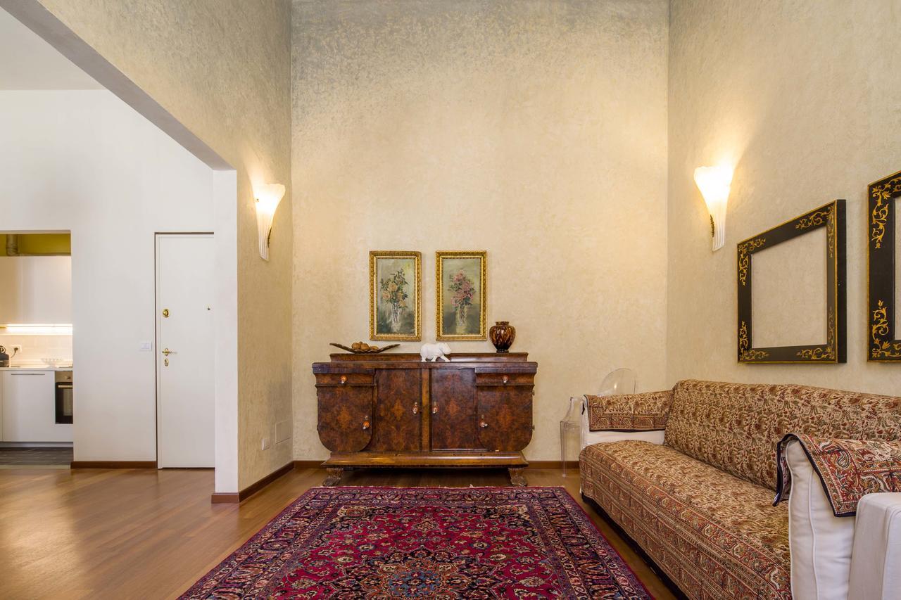 Apartment Tornaquinci Palace *