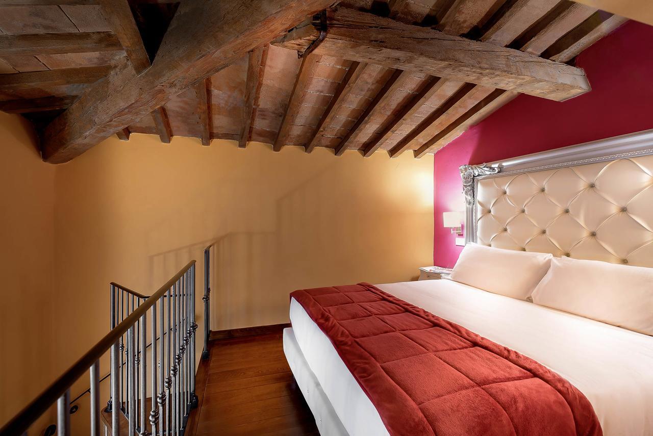 Residenza Conte Di Cavour & Rooftop Guest house