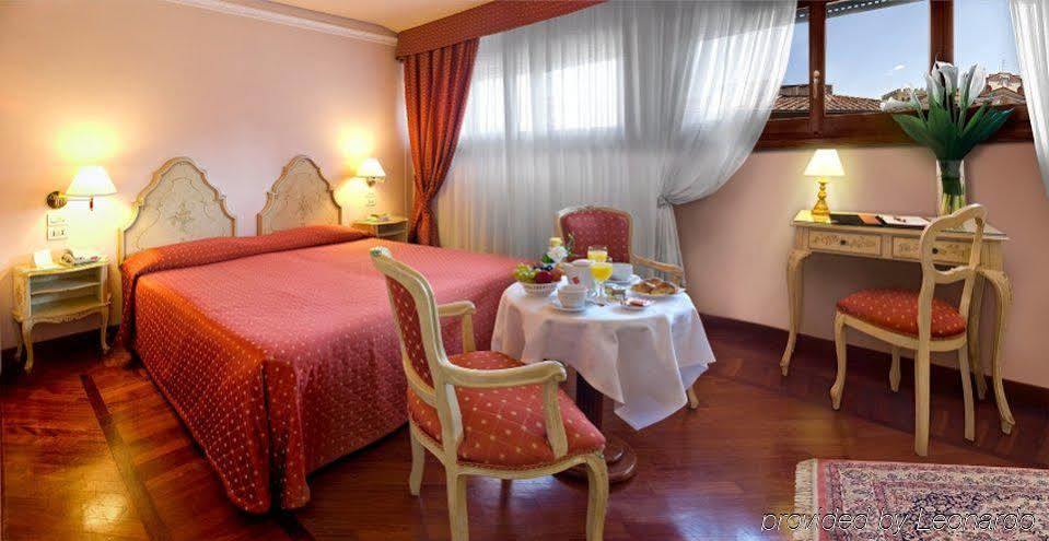 Pierre Hotel 4*