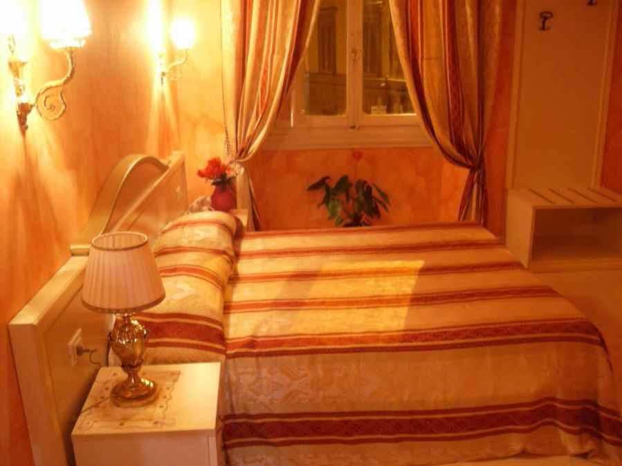 La Corte Dei Principi - Residenza D'epoca Bed & Breakfast Firenze