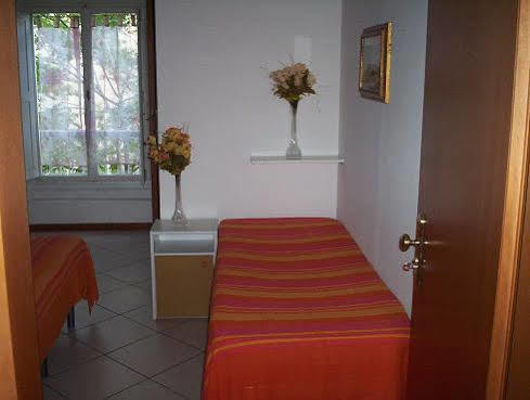 Boutique Hugo
