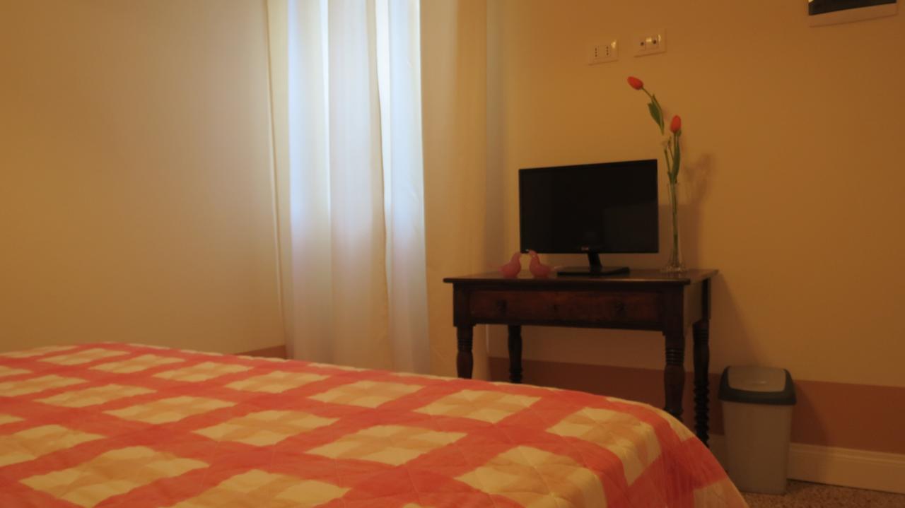 Bed & Breakfast L'ulivo Chiantigiana 115 2*