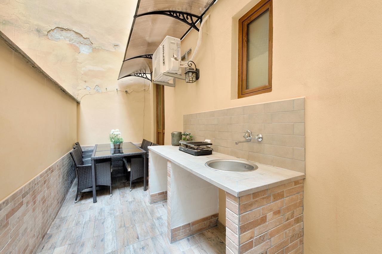 Apartment Santa Croce Cathedral By Mmega Florenz