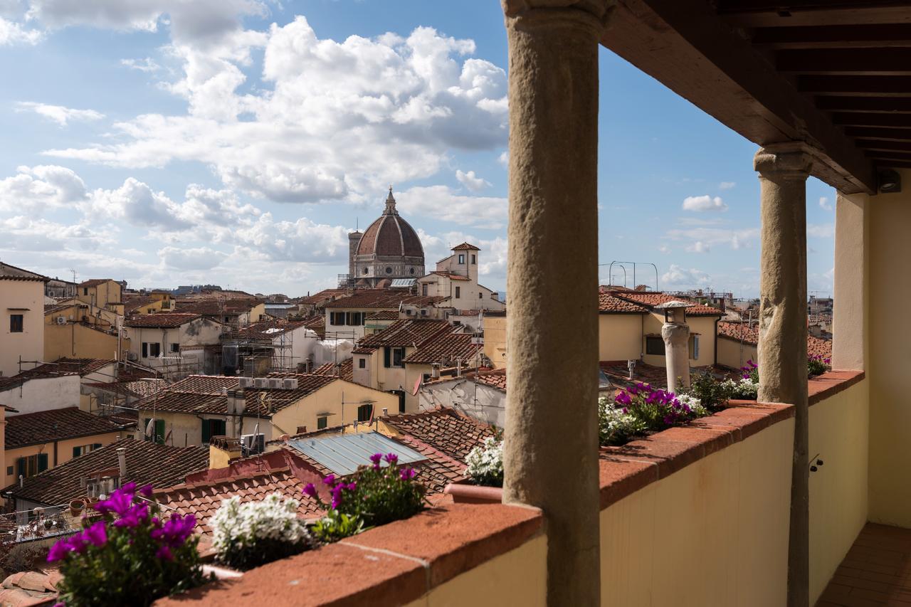 Roommo Sant'Ambrogio * Florença