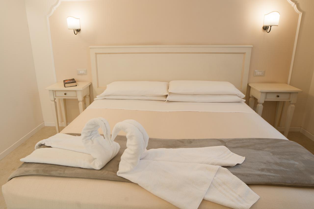 Dimora Salviati Bed & Breakfast 3*