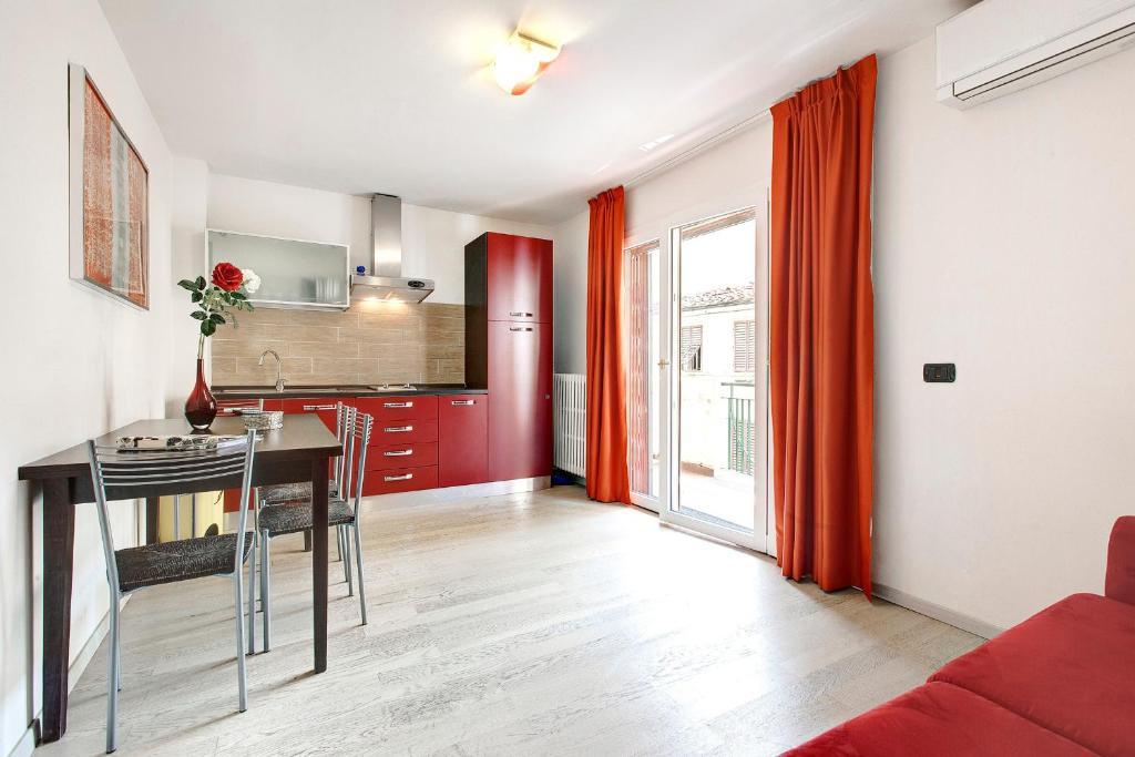 Casa Per Vacanze Liberta Apartment