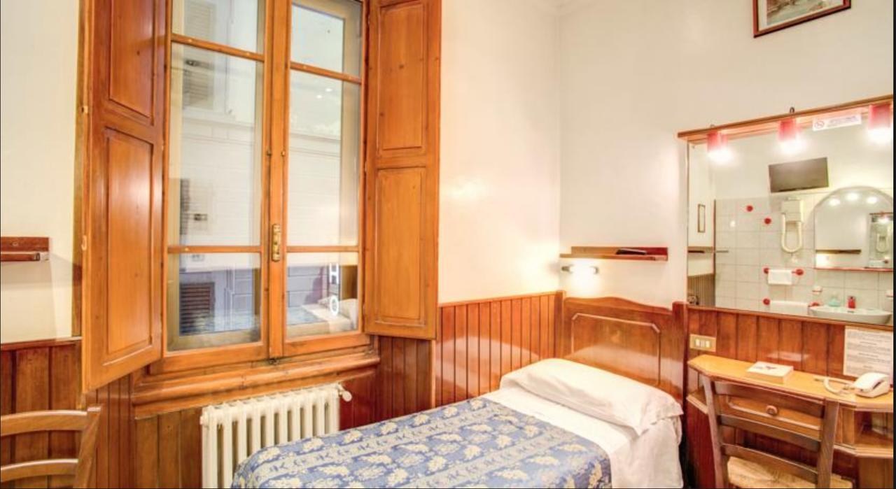 Lorena Hotel