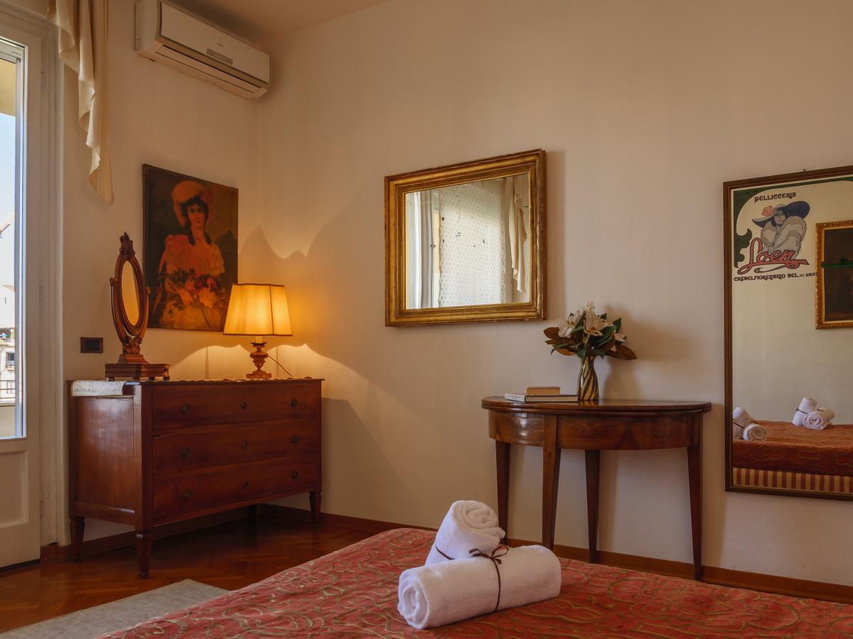 Ponte Vecchio Terrace Apartment *
