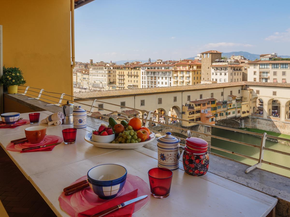 Ponte Vecchio Terrace Apartment Florence