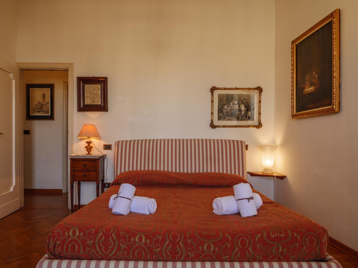 Ponte Vecchio Terrace Apartment *