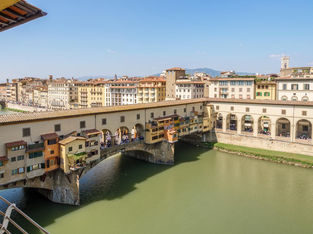 Ponte Vecchio Terrace * Florence