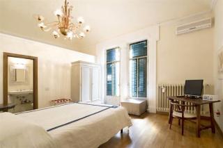 Couette-café Rondinelli 3*