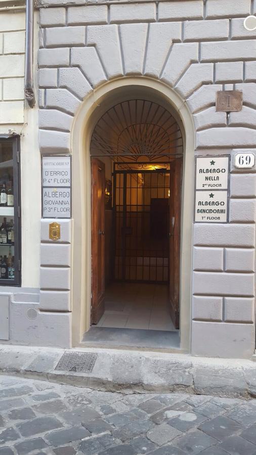 Nella Hotel