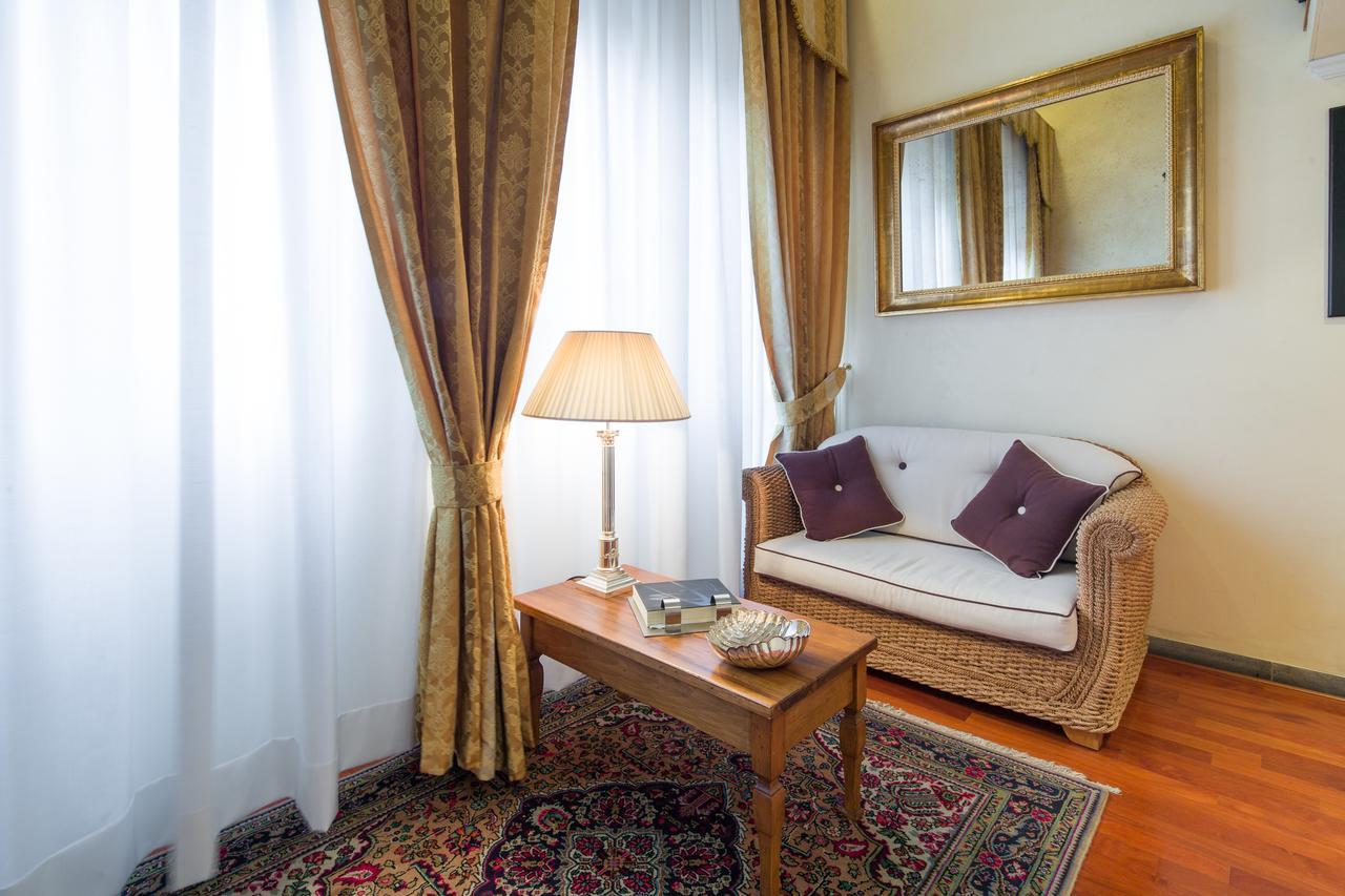 Guest house Old Tower Ponte Vecchio