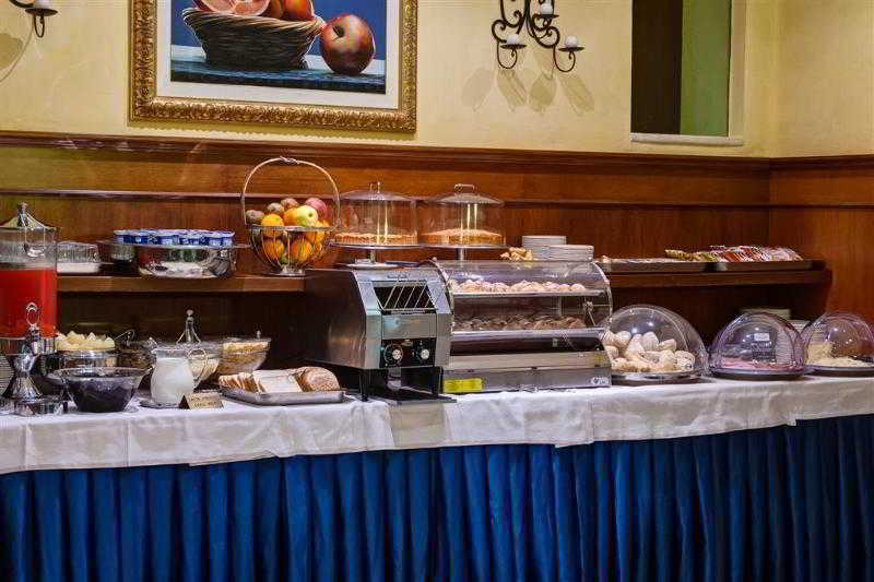 Hotel Lhp River & Spa 5*
