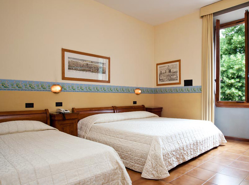 Ih Select Hotel