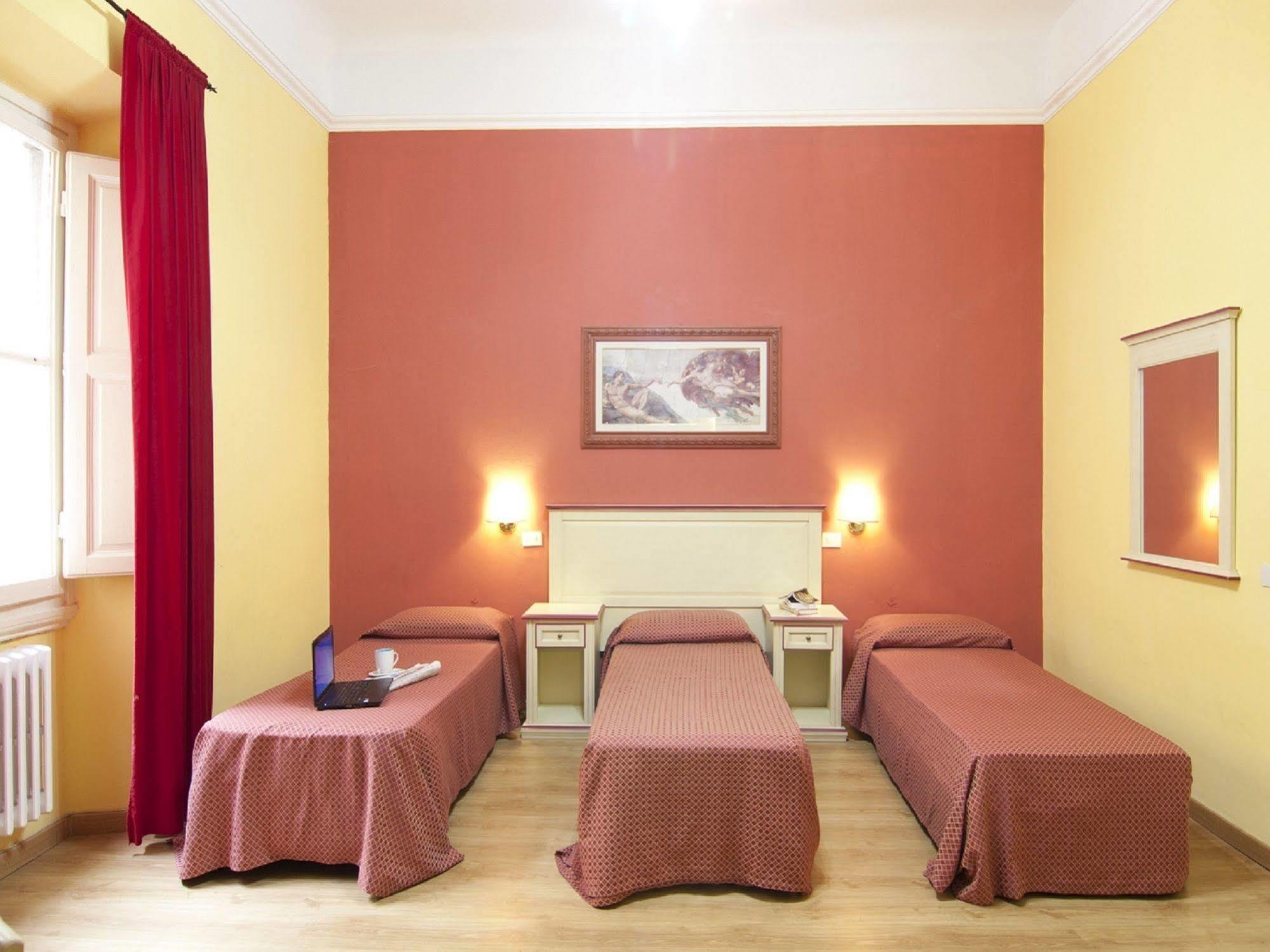 Savonarola Hotel